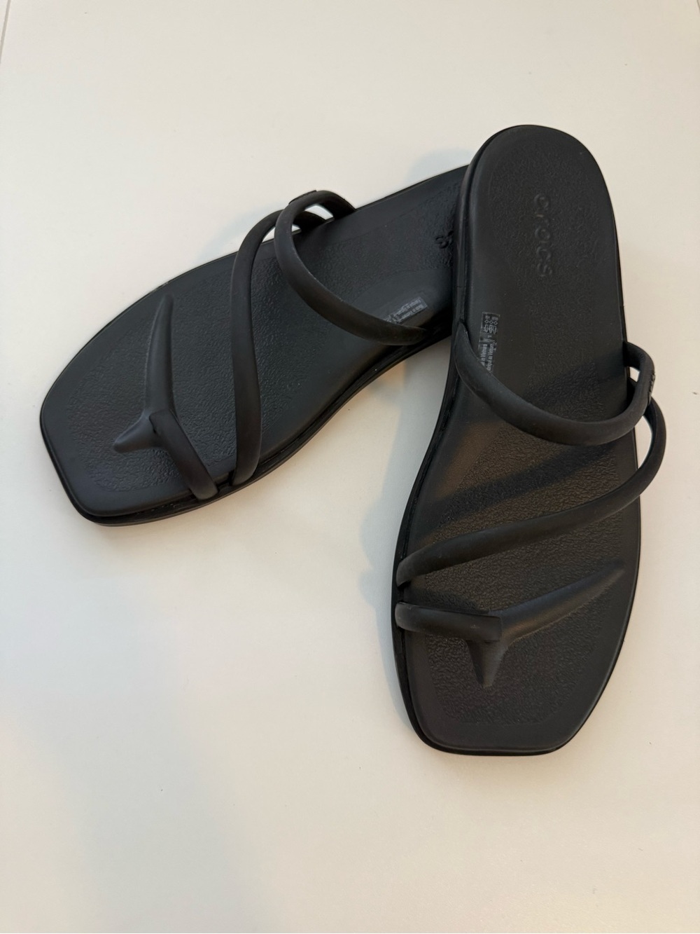 CROCS Women’s Black Strappy Square-Toe Sandals